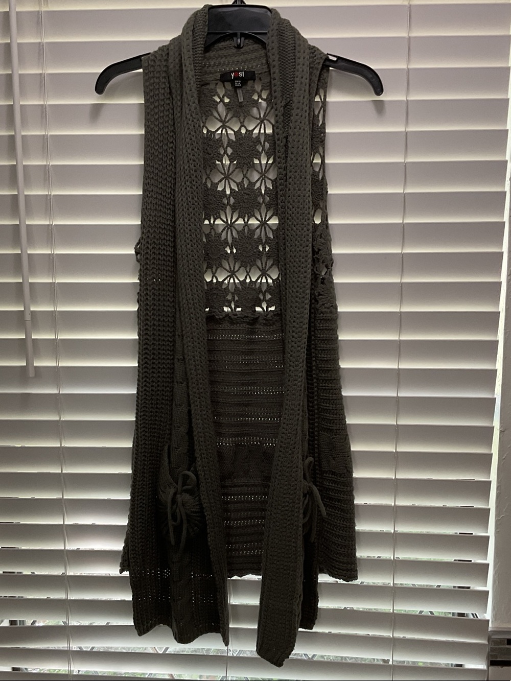 Sleeveless Open-Front Crochet Cardigan Vest - Gray